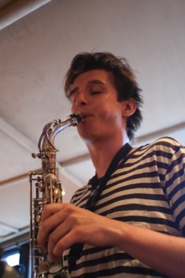 Tom Waters image from Louie Big Band