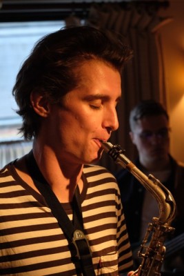 Tom Waters image from Louie Big Band